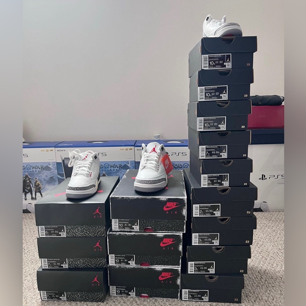 Reimagine Jordan KIDS ONLY NO MEN ..I have 2 size 7’s GS …